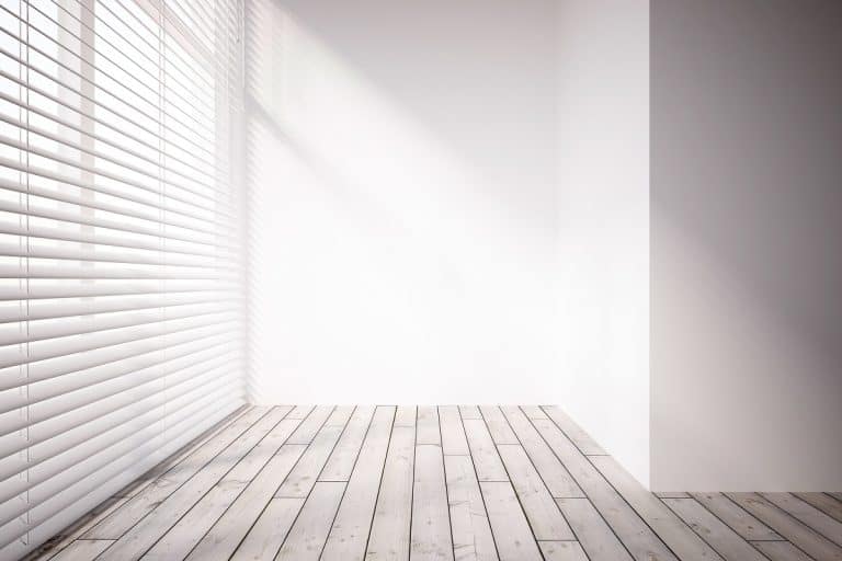 White empty interior with blinds, What Color Blinds Go For White Walls?